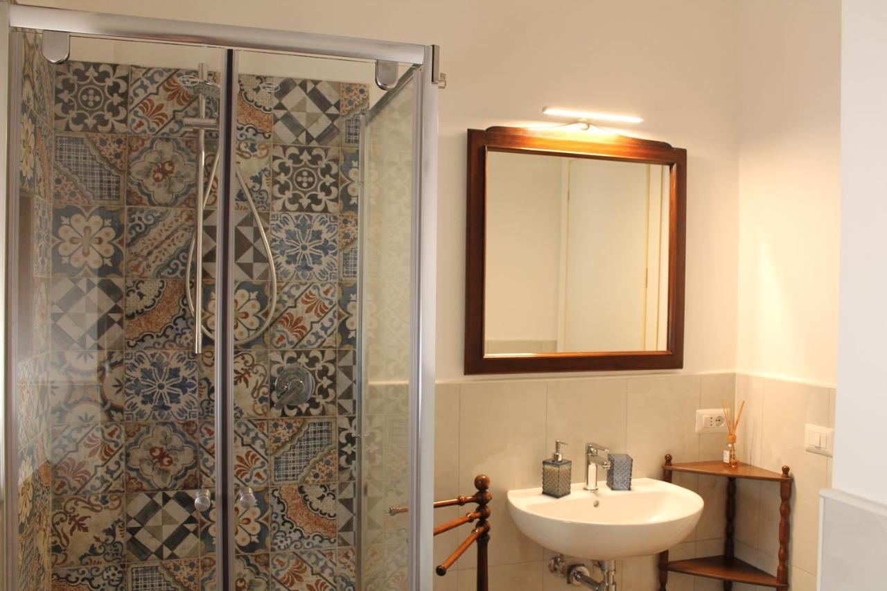 Casa Hari Bed and Breakfast Salerno Buitenkant foto